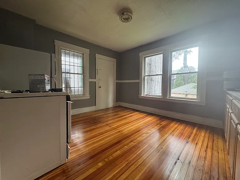 1050 Capitol Ave #8 — Photo 5