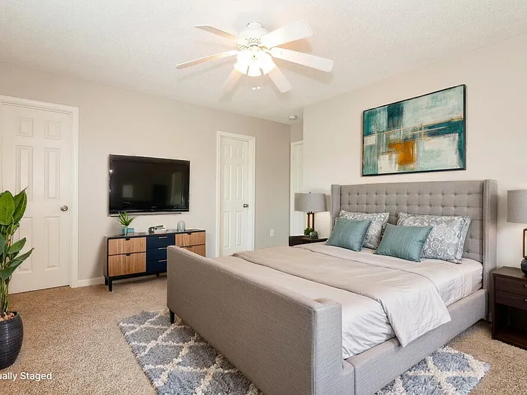 715 Almora Dr — Photo 10