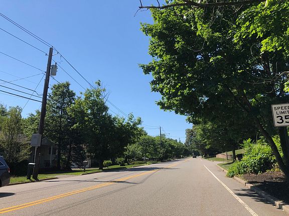 5th image of 342 E Crescent Ave