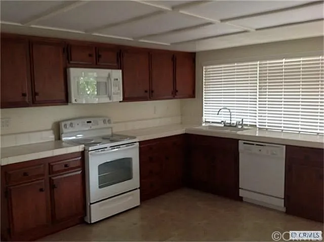 6058 James Alan St — Photo 4