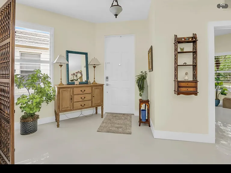 253 SW Coconut Key Way — Photo 11