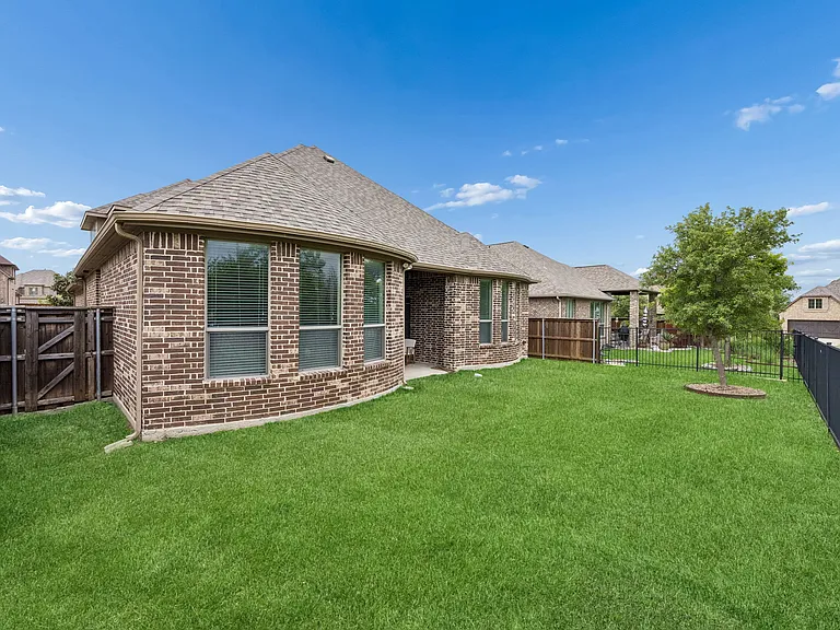 1322 Middleground Dr — Photo 28
