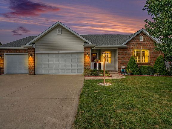 2nd image of 1421 Timothy Dr