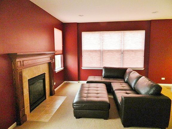 5th image of 875 Stratford Dr