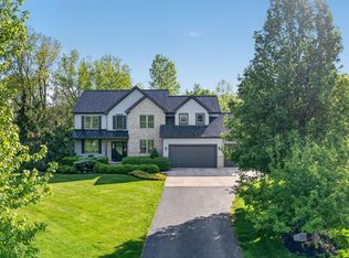 3872 Whispering Creek Ln, Delaware, OH 43015