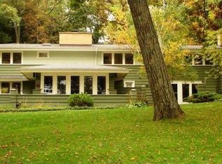 3331 S Shore Dr, Delavan, WI 53115