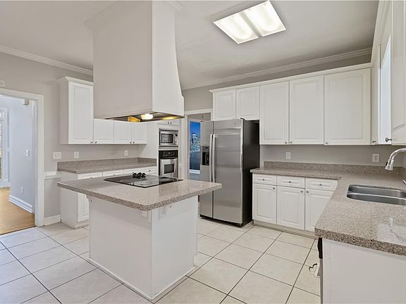 3rd image of 3659 Fowler Rdg