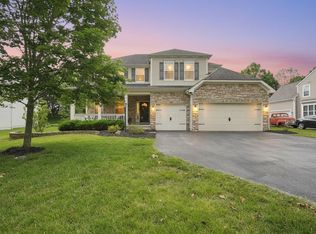 3210 Autumn Applause Dr, Lewis Center, OH 43035