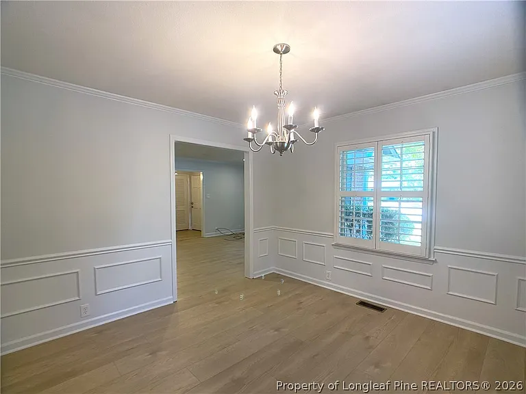 2721 Mirror Lake Dr — Photo 6