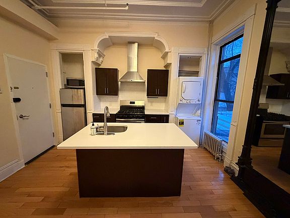 2nd image of 416A Lafayette Ave APT 1
