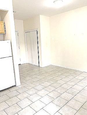 3rd image of 201 E 118th St #D