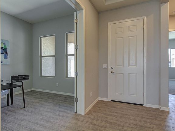 3rd image of 395 N Questa Trl