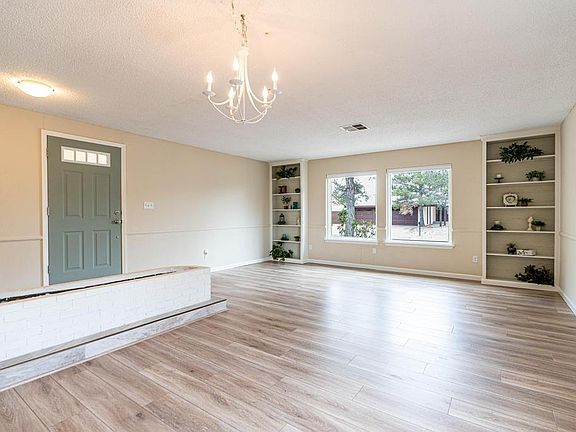 5th image of 6605 Avenida La Costa NE