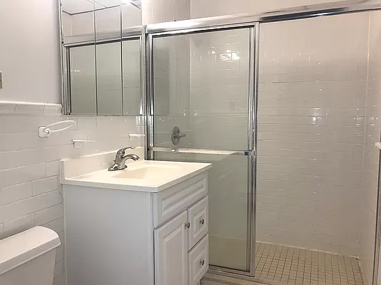 Rented by Palladium Property Group | media 11