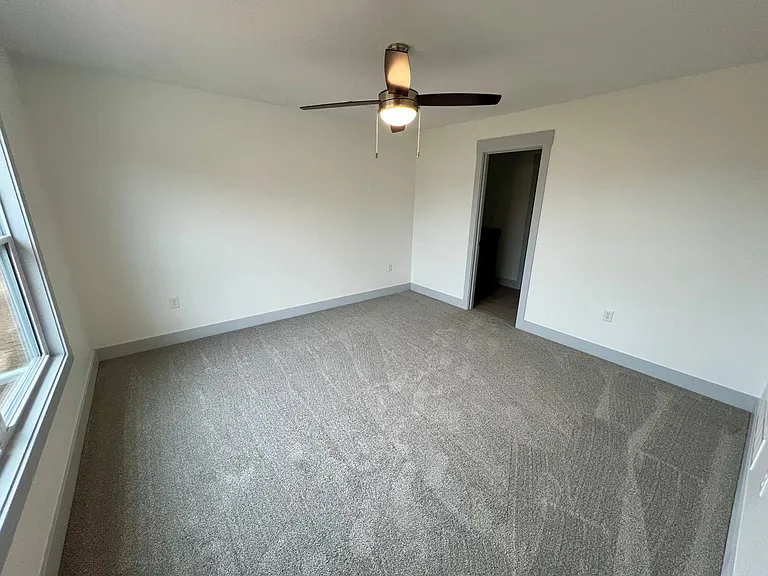 4650 Pierce Dr — Photo 13
