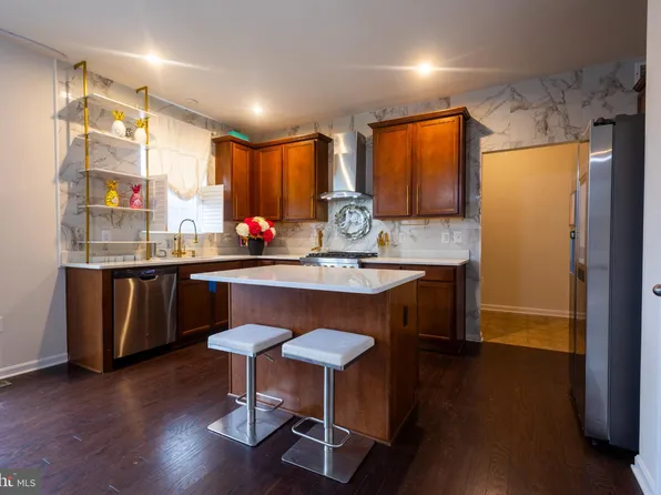 16028 Eagle Roost Ct, Woodbridge, VA 22191