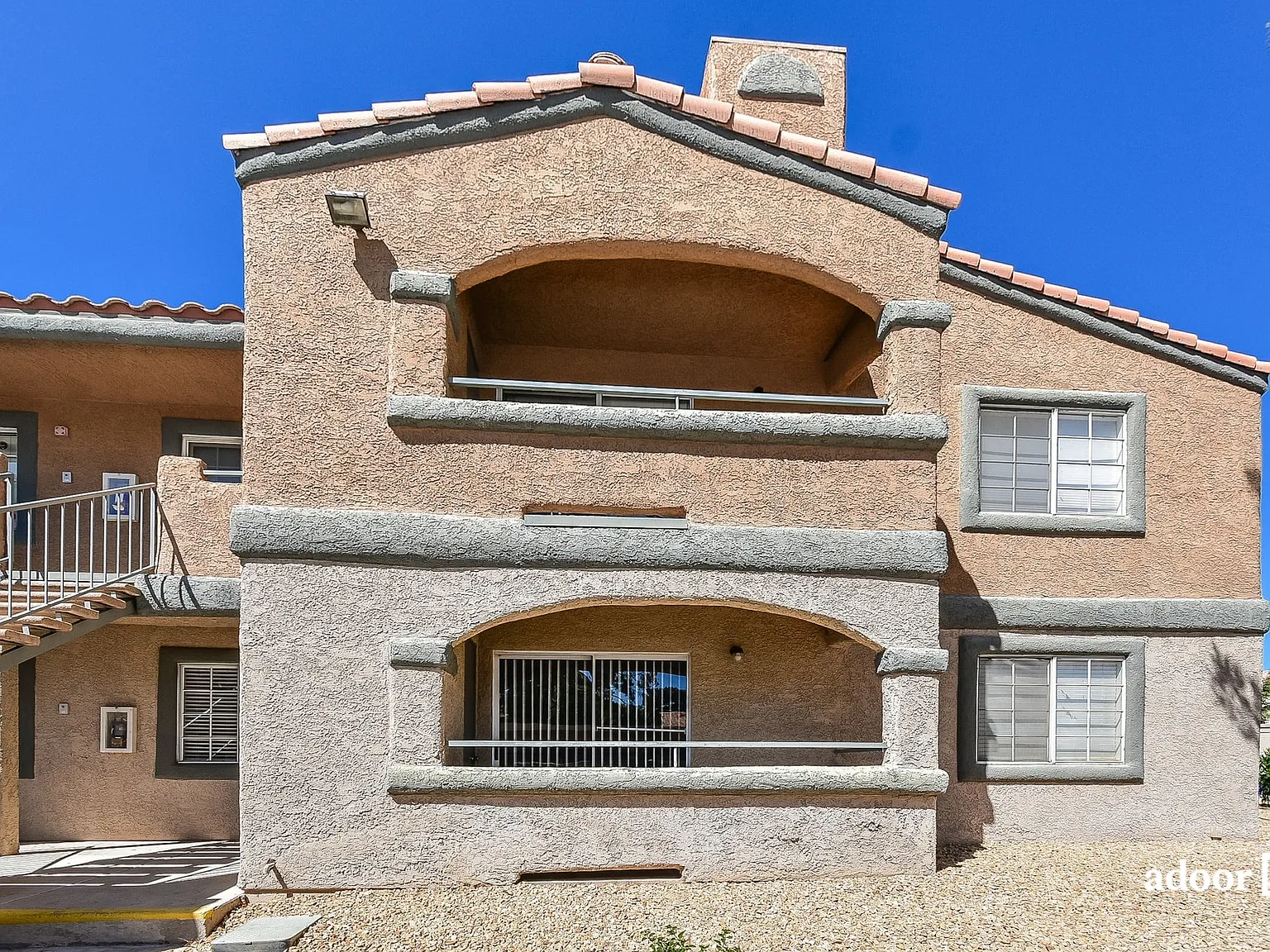 2 bed, 2.0 bath, 876 sqft, $1,445 — Photo 1
