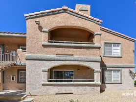 211 Mission Laguna Ln, Las Vegas, NV