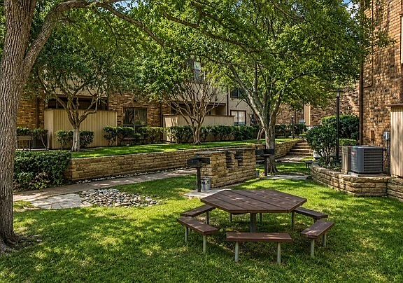 2nd image of 1301 Memory Ln APT 4912