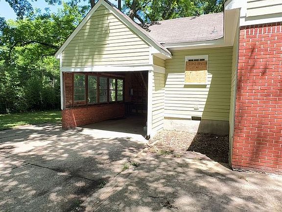 3rd image of 4015 Michael Rd