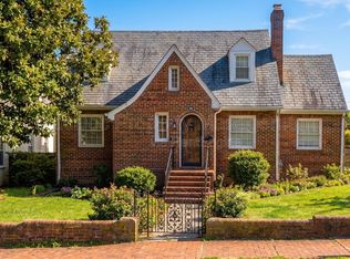 916 Sylvania Ave, Fredericksburg, VA 22401