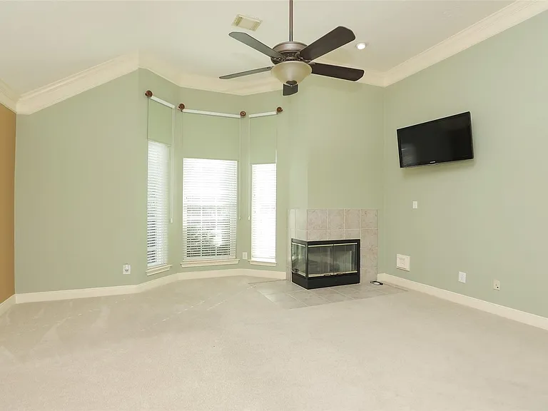 7502 Holly Court Est — Photo 23