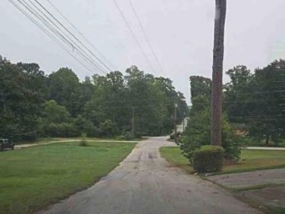 Exterior Neighborhood (street photo)