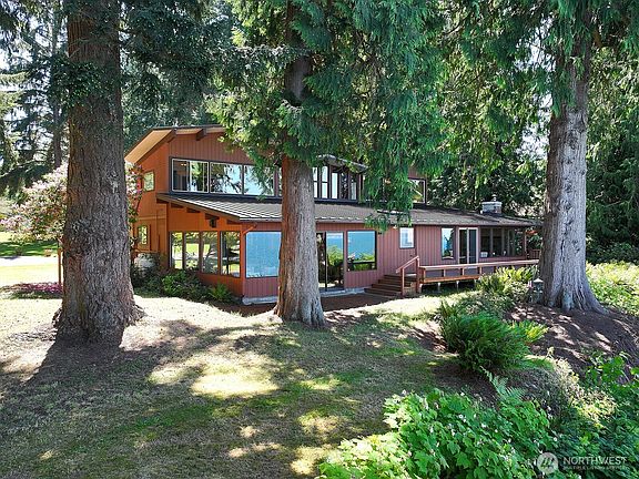 4th image of 91 Brackenwood Avenue