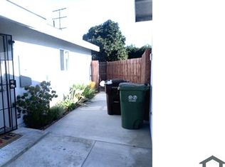 545 W School St, Compton, CA 90220