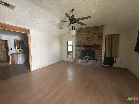 4th image of 110 Hollis Ln