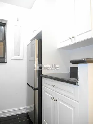 Rented by Manhattan Connection | media 6