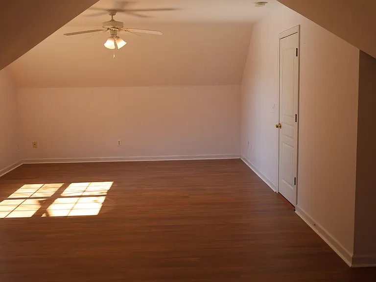 7109 Still Spring Hollow Dr — Photo 30