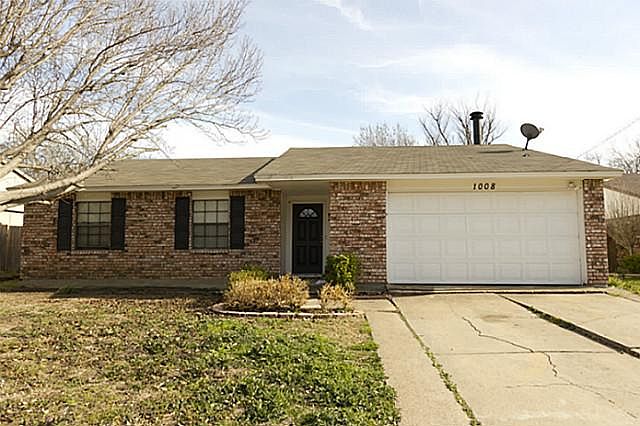 1st image of 1008 Fort Worth St