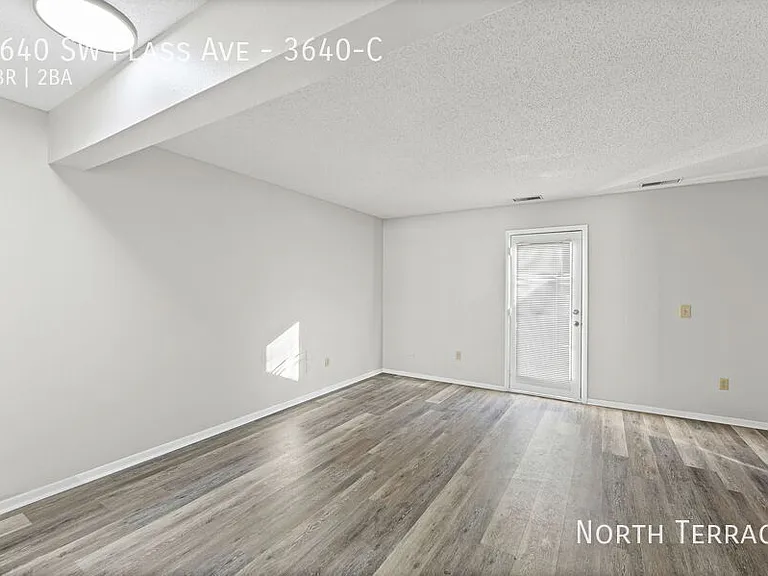 Capstone Townhomes — Photo 74