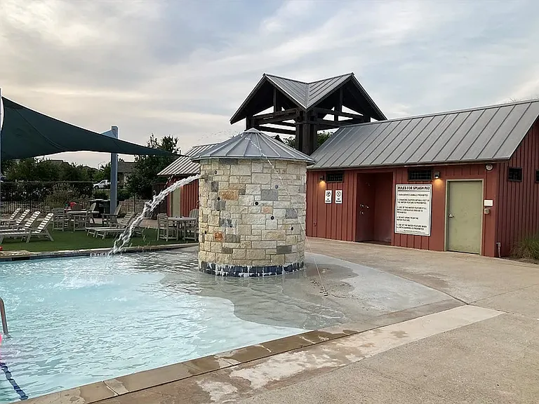 Community pool