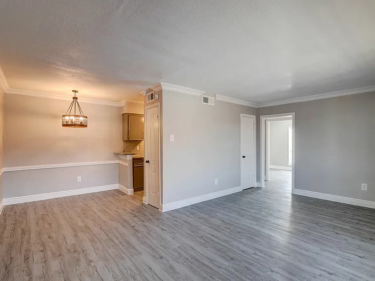 Camino Del Sol Apartments — Photo 16