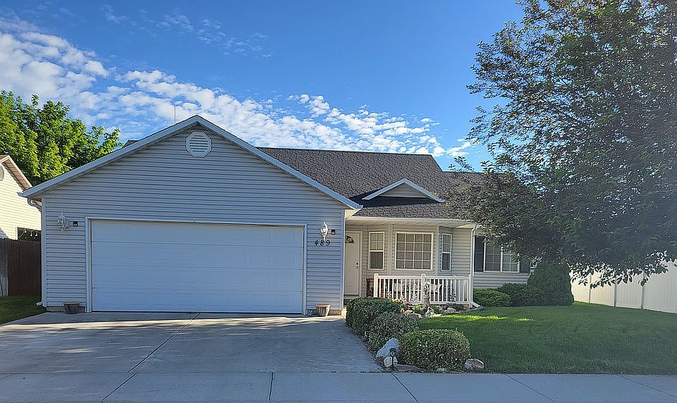 Beautiful 4 bedroom 2 bath home