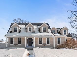 81 Longmeadow Dr, Lowell, MA 01852