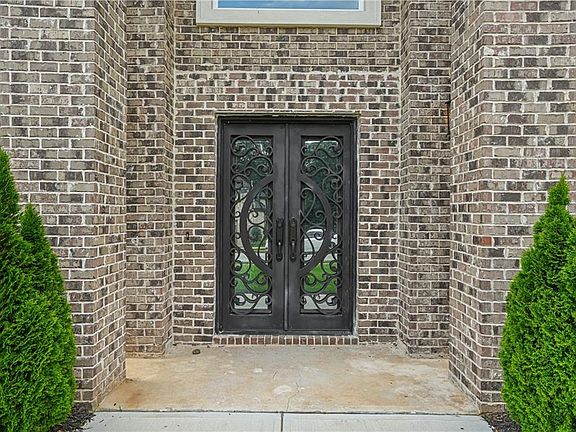 4th image of 4628 Mossey Dr