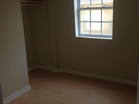 5th image of 1532 Clouet St