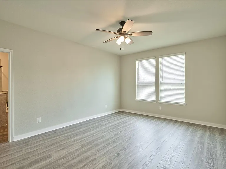 2214 Timberland Country Ct — Photo 31