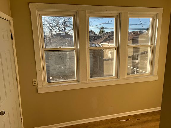 4th image of 5628 S Whipple St APT 1