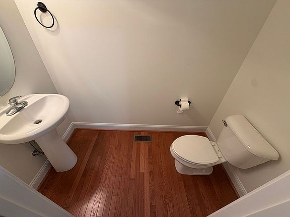 5th image of 63 Hawk Ridge Dr