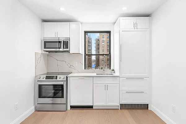 Rented by Corcoran | media 7