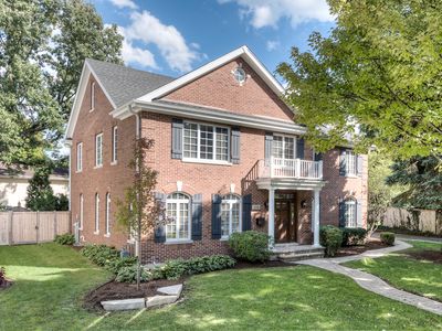 238 Hollywood Ct, Wilmette, IL, 60091