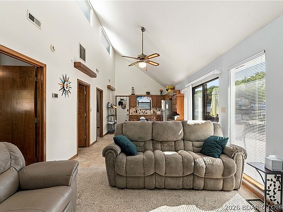 4th image of 115 Red Cedar Rd