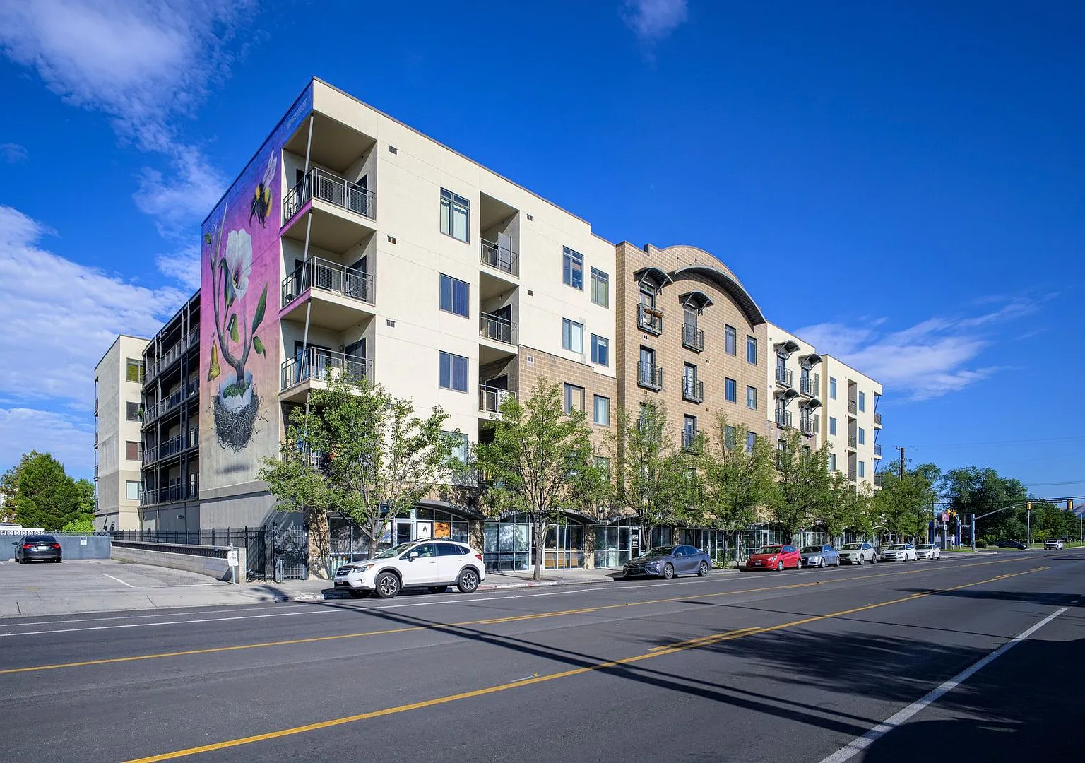 3 Bed / 2 Bath Condo for Rent in Salt Lake City, UT $2,100 — Photo 1