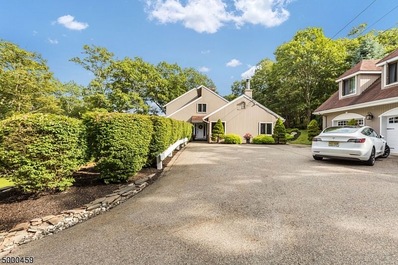 34 Rockburn Pass, West Milford, NJ 07480 Zillow