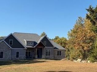 110 Red Hawk Ridge Dr, Troy, MO 63379