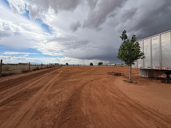 2nd image of 8 Camino Escondido